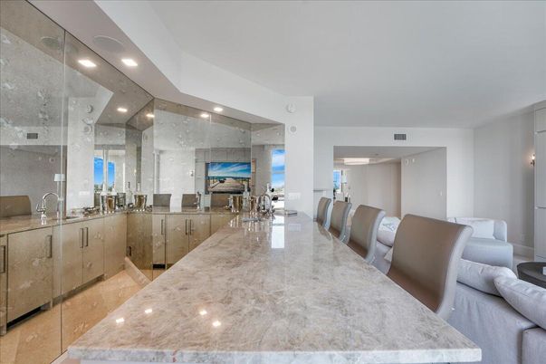 Dining room, Interior, Living room, Recessed Lighting