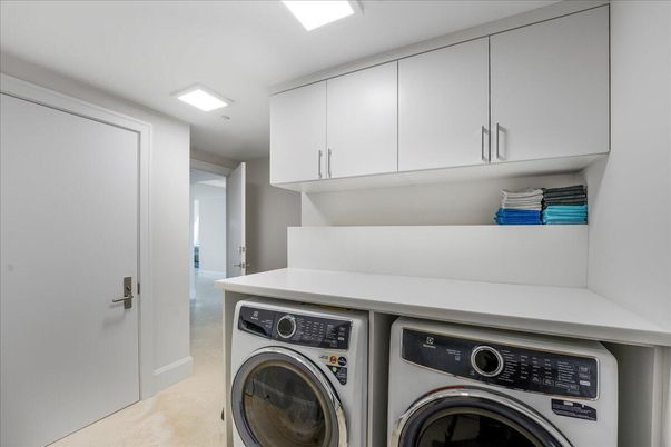 Interior, Recessed Lighting, Washer