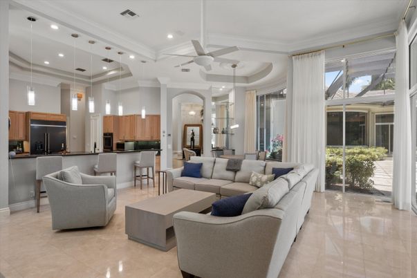 Interior, Kitchen, Living room, Pendant Lights, Recessed Lighting, Stainless Steel Appliances