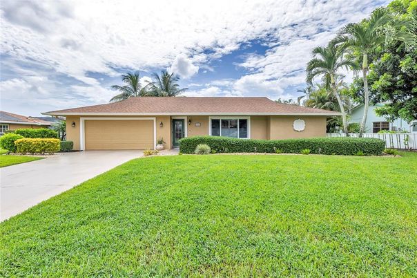 Attached, Backyard, Exterior, Facade, Ranch
