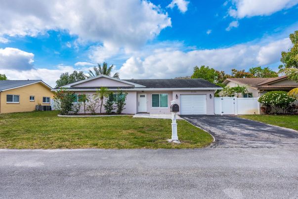 Attached, Backyard, Exterior, Facade, Ranch