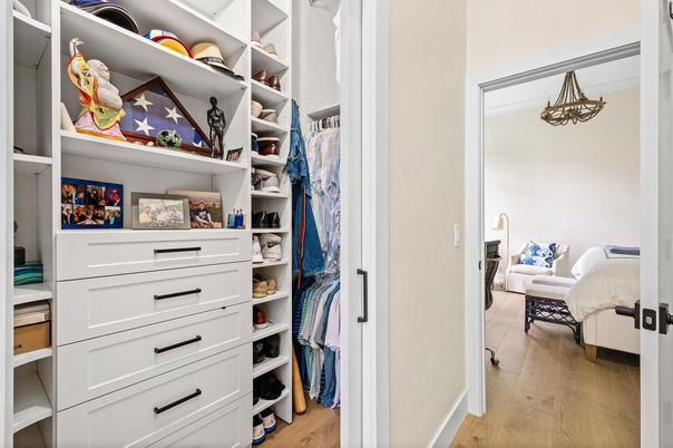 Bedroom, Interior, Walk-in Closets, Wood Texture Flooring