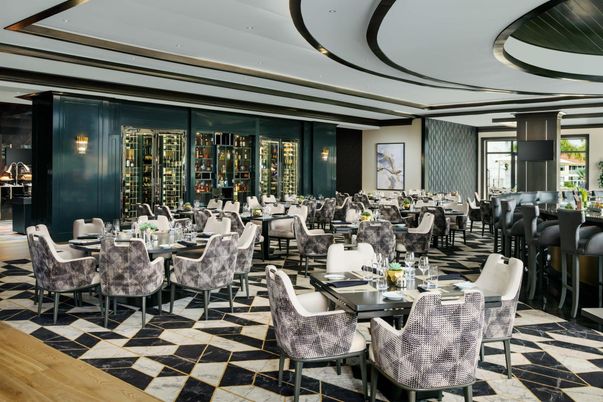 Dining room, Interior