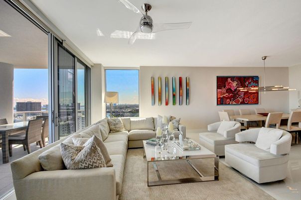 Dining room, Interior, Living room, Pendant Lights