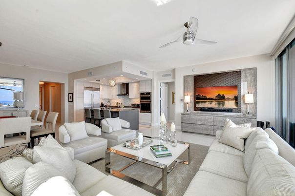 Dining room, Interior, Kitchen, Living room, Recessed Lighting, Stainless Steel Appliances