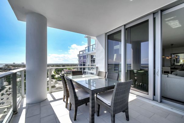 Exterior, Interior, Dining room, Other