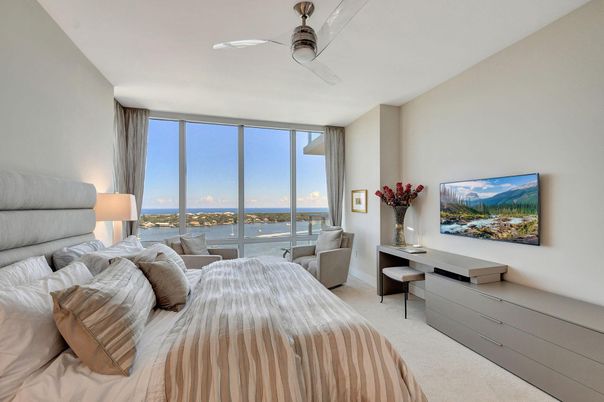 Bedroom, Interior, Water
