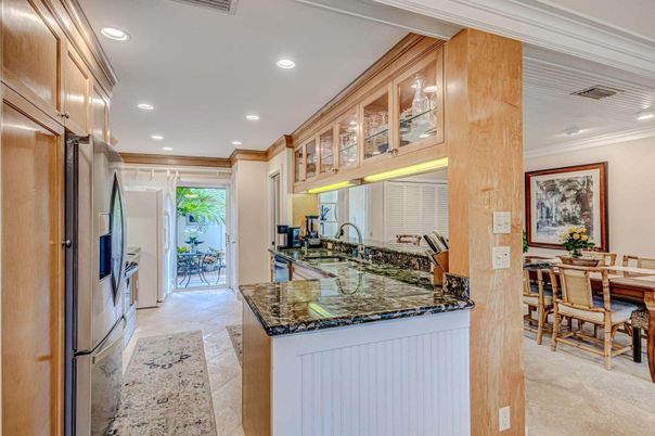 Dining room, Interior, Kitchen, Recessed Lighting