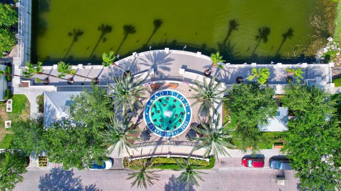 Exterior, Drone