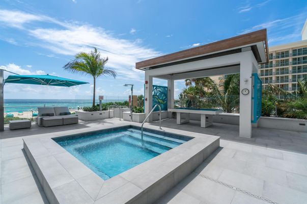 Exterior, Pool, Water