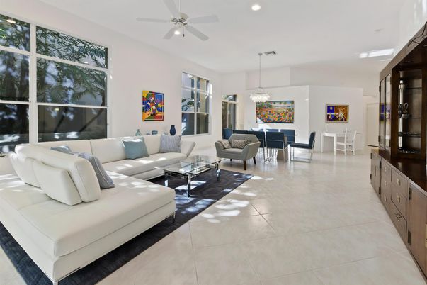 Chandelier, Dining room, Interior, Living room, Recessed Lighting