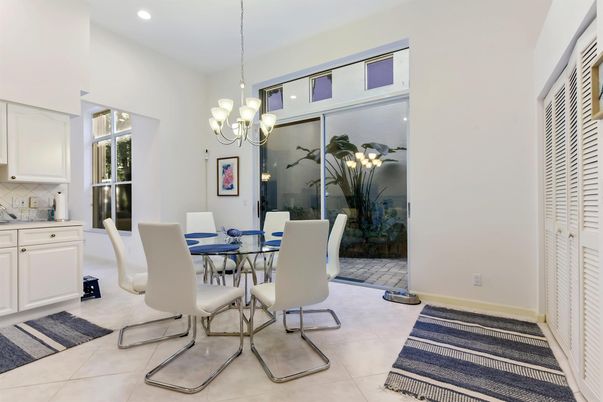 Chandelier, Dining room, Interior, Recessed Lighting