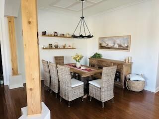 Chandelier, Dining room, Interior, Pendant Lights, Wood Texture Flooring