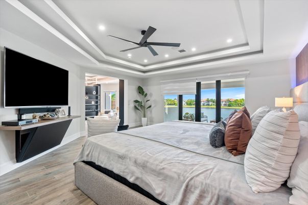 Bedroom, Interior, Recessed Lighting, Water, Wood Texture Flooring