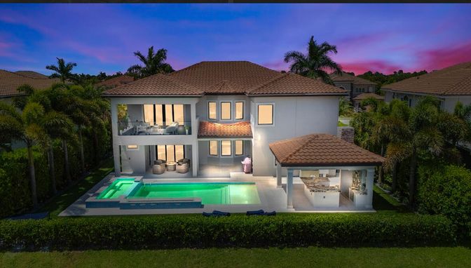 Backyard, Exterior, Facade, Pool, Mediterranean