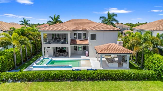 Backyard, Exterior, Pool