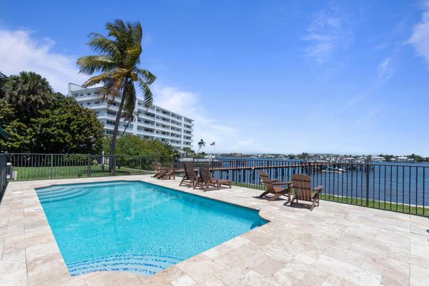 Exterior, Lake, Pool, Water