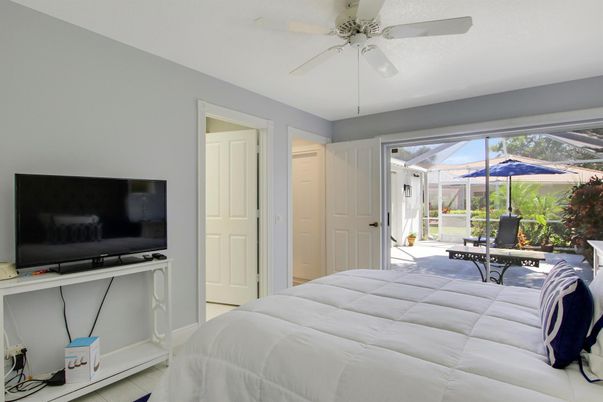 Bedroom, Interior, Sun Room