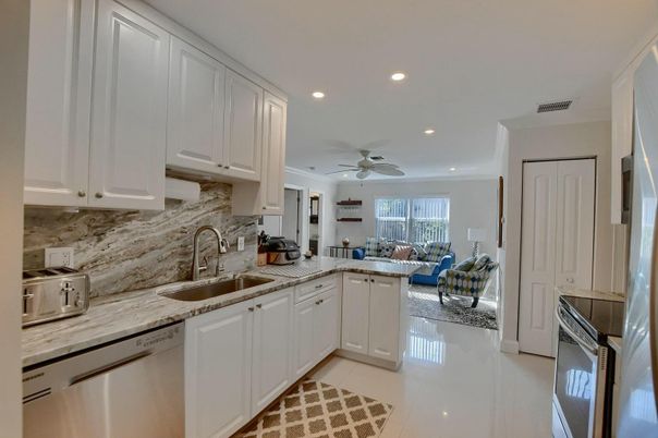 Interior, Kitchen, Living room, Recessed Lighting, Stainless Steel Appliances