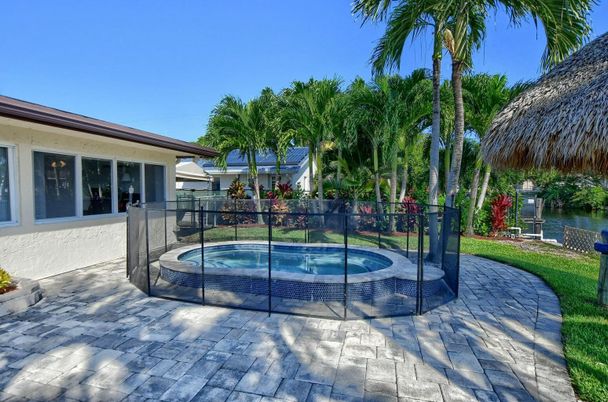 Exterior, Pool, Water