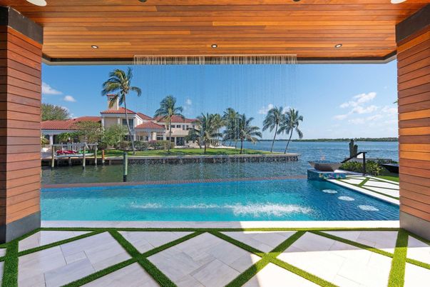 Exterior, Lake, Pool, Water