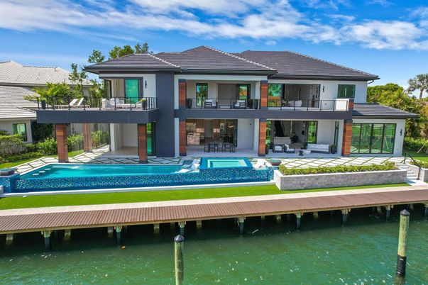 Exterior, Lake, Pool
