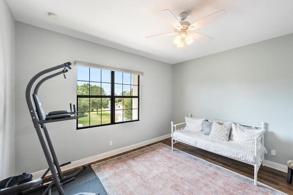 Bedroom, Fitness Equipment, Interior, Wood Texture Flooring