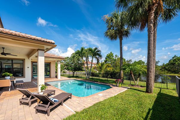 Backyard, Exterior, Pool, Water