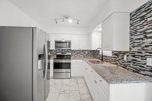 Interior, Kitchen, Marble, Stainless Steel Appliances