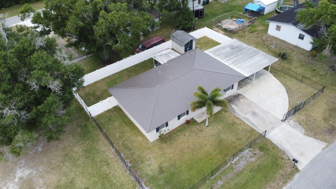 Exterior, Drone