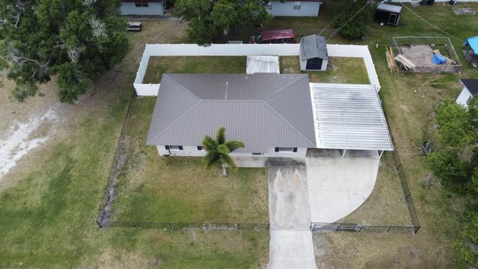 Exterior, Drone