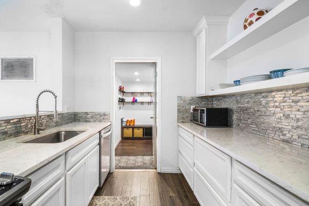 Interior, Kitchen, Recessed Lighting, Wood Texture Flooring
