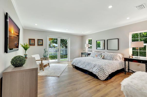 Bedroom, Home Office, Interior, Recessed Lighting, Wood Texture Flooring