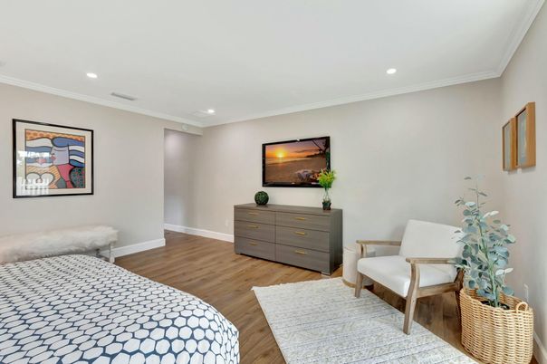 Bedroom, Interior, Recessed Lighting, Wood Texture Flooring