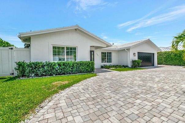 Attached, Backyard, Exterior, Facade, Ranch
