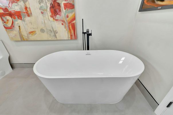 Bathroom, Free Standing Baths, Interior