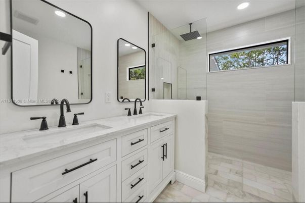Bathroom, Dual Sink Vanities, Interior, Marble, Recessed Lighting