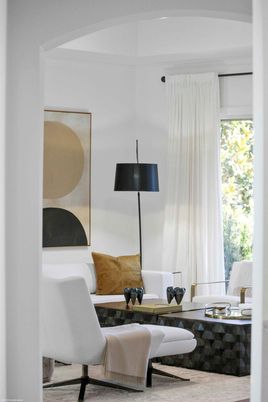 Home Office, Interior