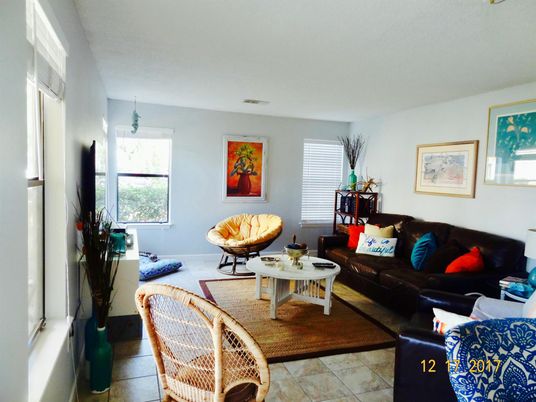 Interior, Living room, Pendant Lights