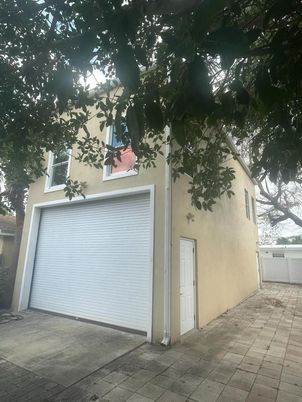 Detached Garage, Exterior