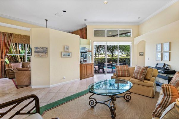 Dining room, Interior, Living room, Recessed Lighting