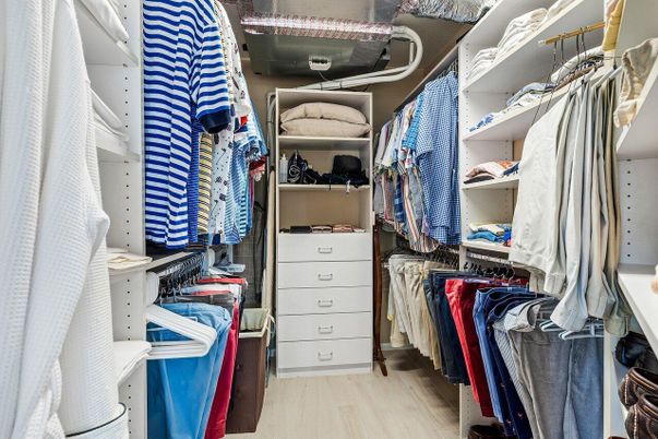 Interior, Walk-in Closets, Wood Texture Flooring