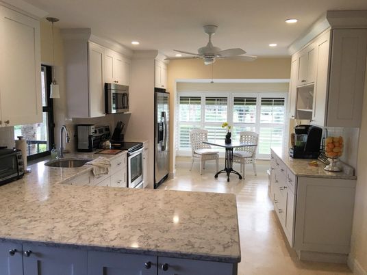 Dining room, Interior, Kitchen, Recessed Lighting, Stainless Steel Appliances