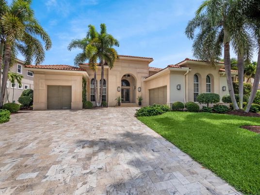 Attached, Backyard, Exterior, Facade, Mediterranean