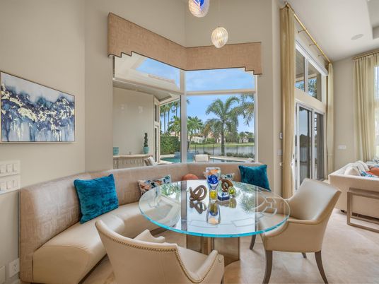 Dining room, Interior, Living room, Pendant Lights