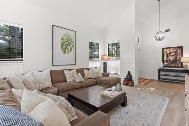 Interior, Living room, Pendant Lights, Wood Texture Flooring