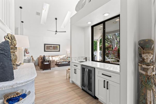 Interior, Kitchen, Living room, Pendant Lights, Recessed Lighting, Wood Texture Flooring