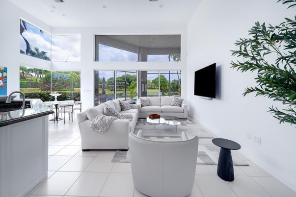 Dining room, Interior, Living room, Recessed Lighting