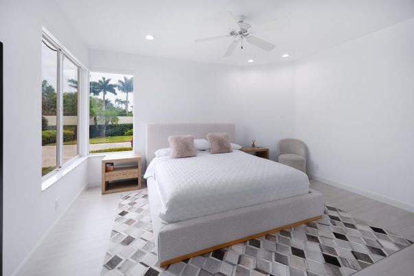 Bedroom, Interior, Recessed Lighting
