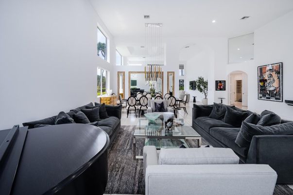 Dining room, Interior, Living room, Pendant Lights, Recessed Lighting